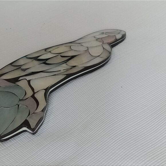 Vintage Unsigned Lee Sands Dyed Mother Of Pearl Large Parrot Statement Pendant - Picture 8 of 10